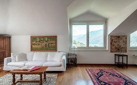 I D'A Charming Penthouse - Lake View- Como- House-130 Mt-2 Double Bedrooms And 2 Double Bathrooms A Spacious Living Room-Full Equipped Kitchen-Private Garden And Terrace-Private Covered Parking