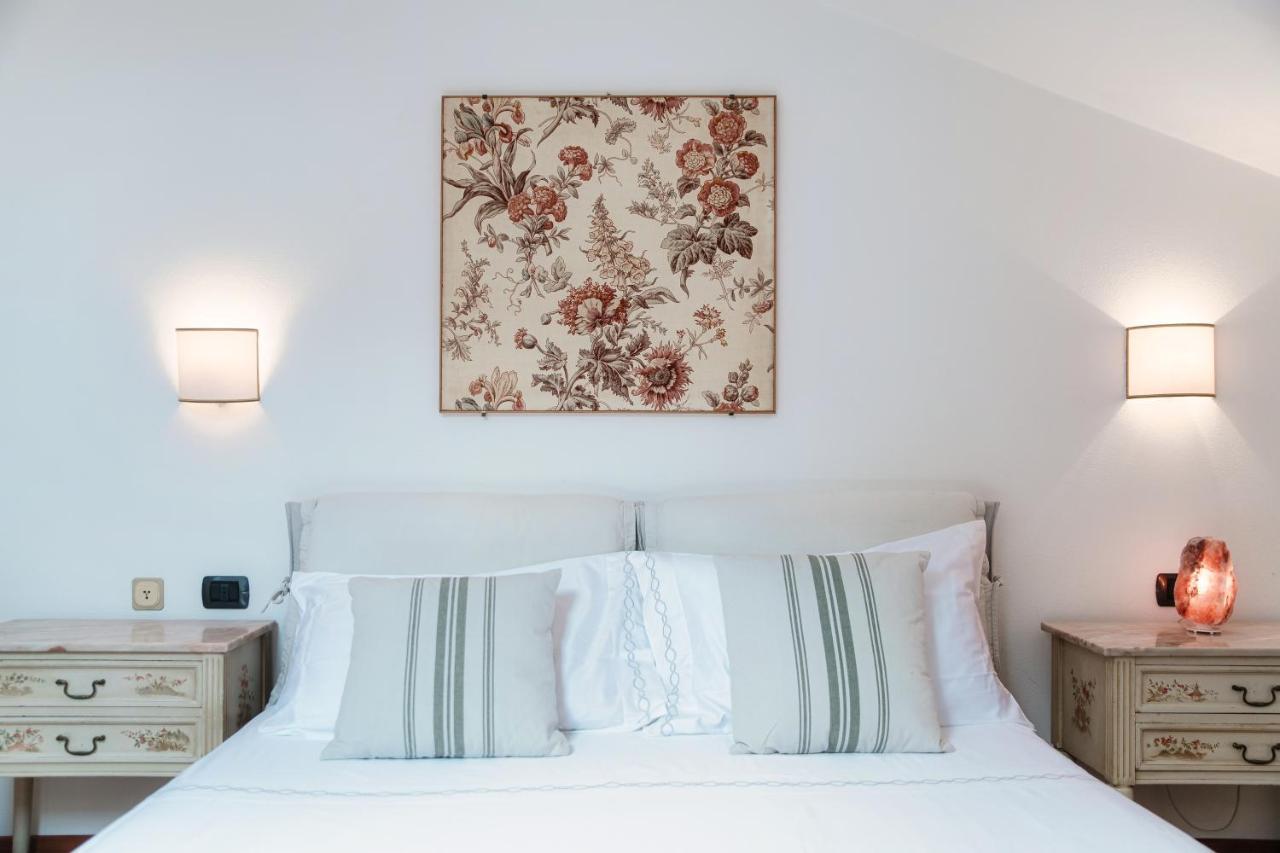 I D'A Charming Penthouse - Lake View- Como- House-130 Mt-2 Double Bedrooms And 2 Double Bathrooms A Spacious Living Room-Full Equipped Kitchen-Private Garden And Terrace-Private Covered Parking Extérieur photo